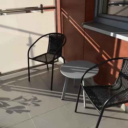 Bursztynowe Z Miejscem Postojowym Gratis 科沃布热格